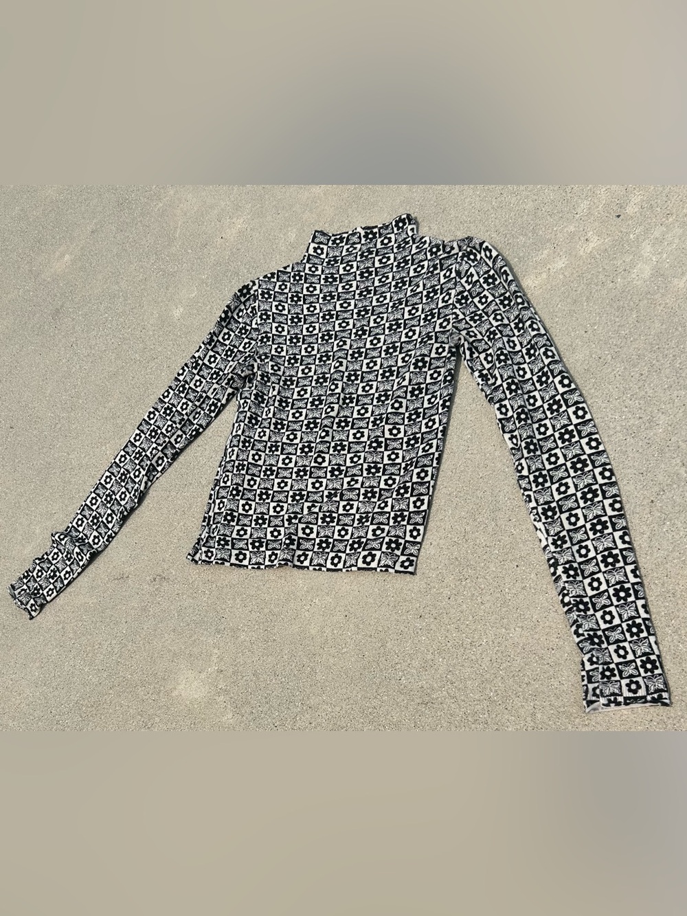 Urban Outfitters Black and Cream Patterned Long Sleeve Mock Neck Top